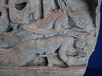 Bas-relief, La Mort de Pyrame et de Thisbe (Tympan, Pierre blanche, 12e siecle)(2)